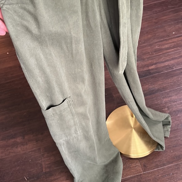 Reformation Army Green Belted Boilersuit Size 6 - Picture 4 of 5